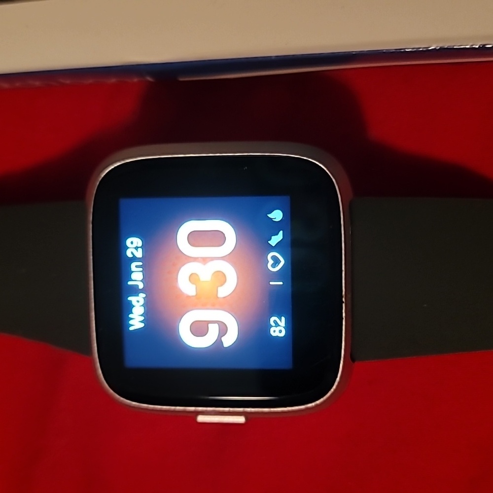 Fitbit‎ Versa Lite FB415 Smart Watch,Silver Aluminium Case, 7 Extra Bands